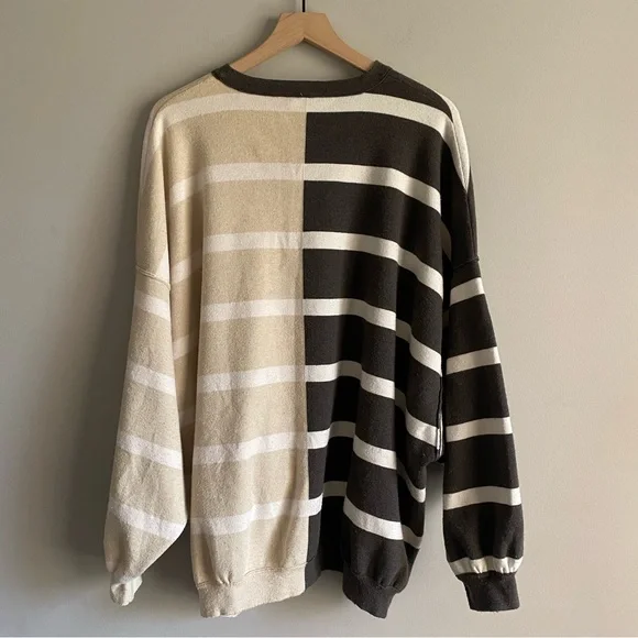 Free People Uptown Oversized Gray & Cream Striped Pullover Sweatshirt EUC Small - Picture 6 of 12